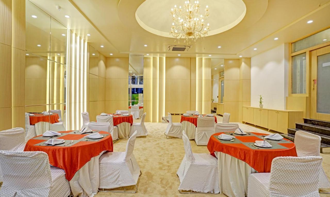 Treebo Premium Golden Bliss Trimurti Nagar Square Nagpur Extérieur photo