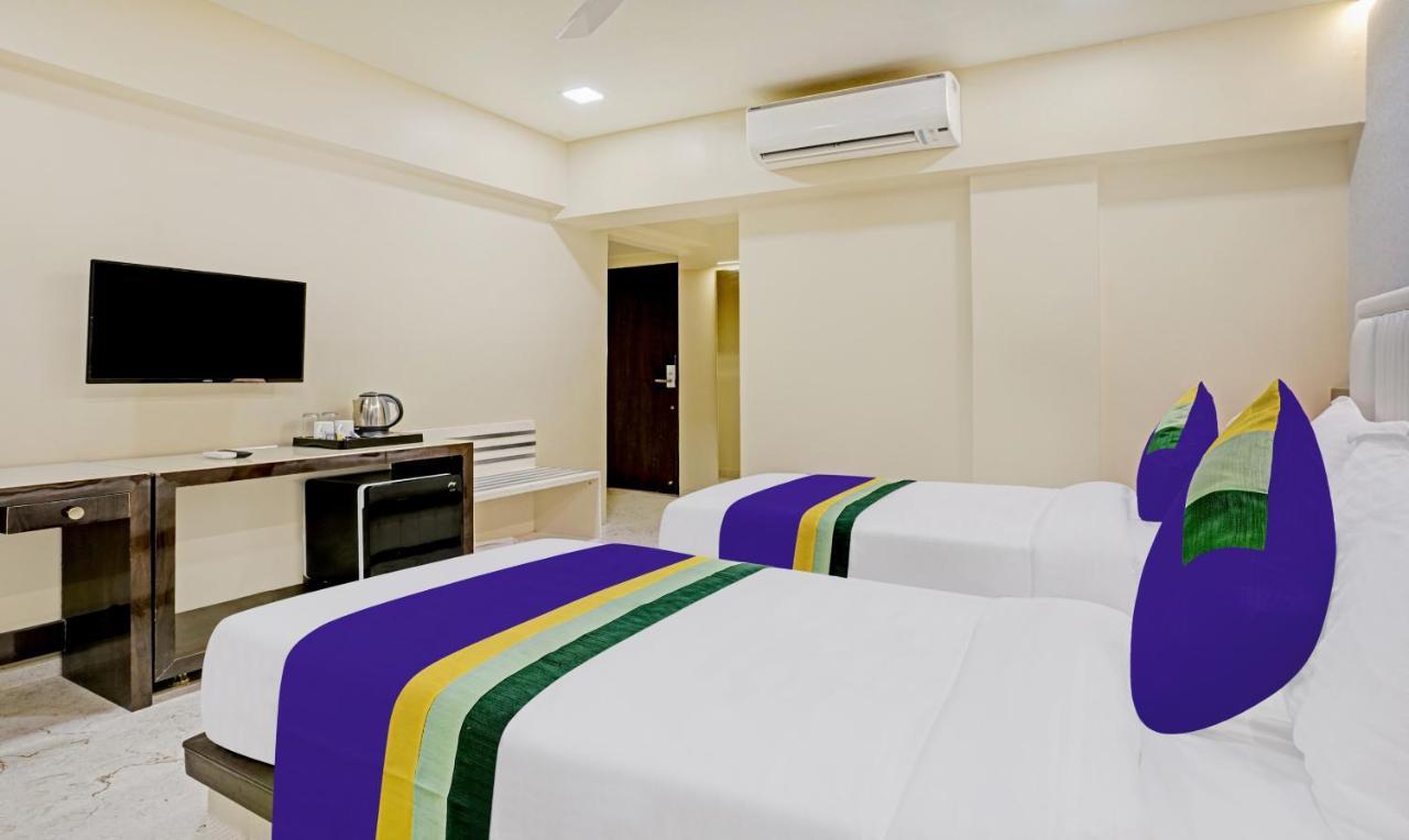 Treebo Premium Golden Bliss Trimurti Nagar Square Nagpur Extérieur photo