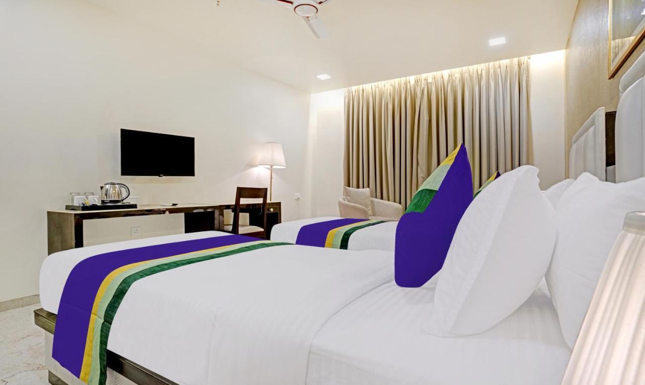 Treebo Premium Golden Bliss Trimurti Nagar Square Nagpur Extérieur photo