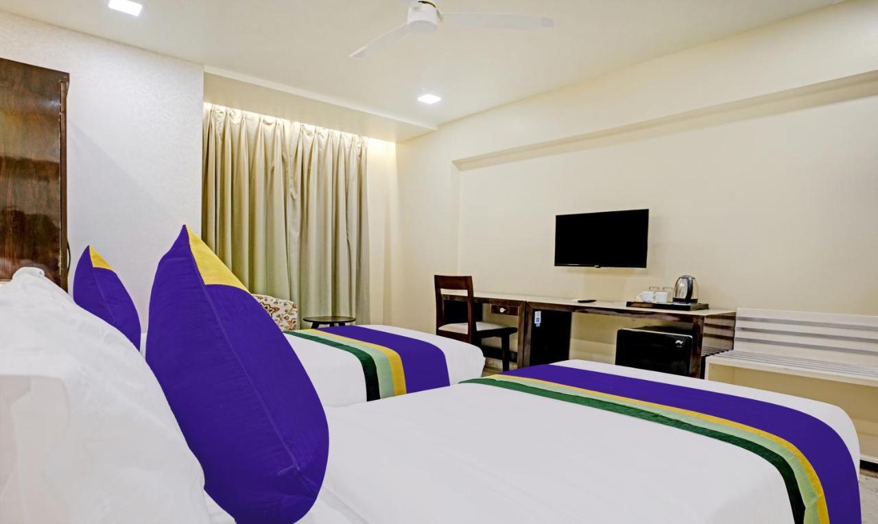 Treebo Premium Golden Bliss Trimurti Nagar Square Nagpur Extérieur photo