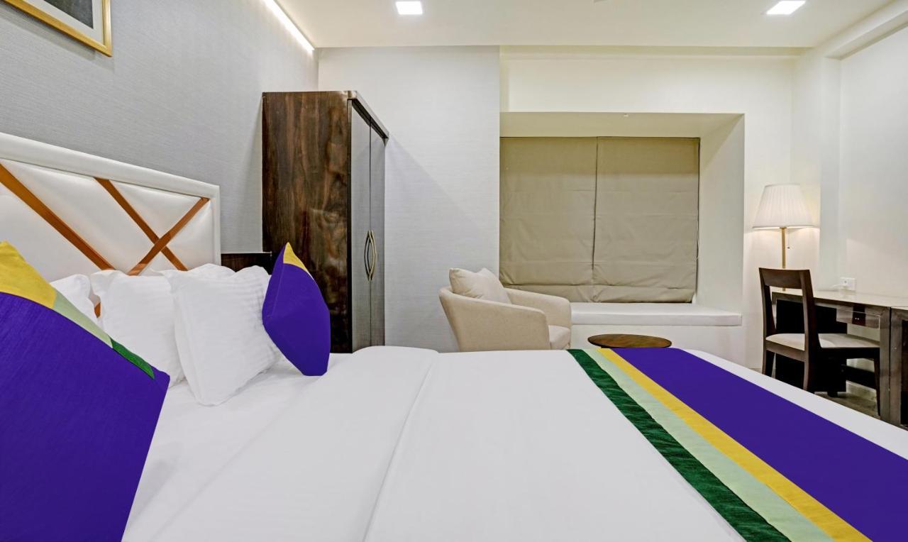 Treebo Premium Golden Bliss Trimurti Nagar Square Nagpur Extérieur photo