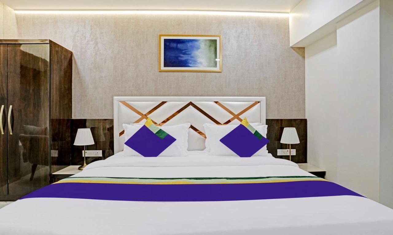 Treebo Premium Golden Bliss Trimurti Nagar Square Nagpur Extérieur photo