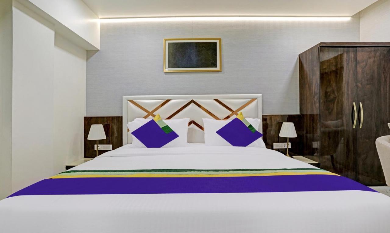 Treebo Premium Golden Bliss Trimurti Nagar Square Nagpur Extérieur photo