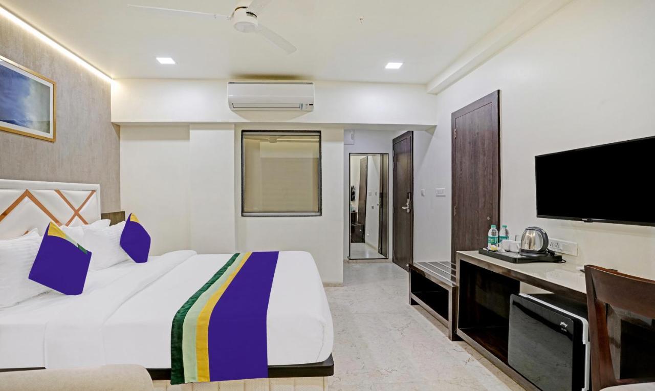 Treebo Premium Golden Bliss Trimurti Nagar Square Nagpur Extérieur photo