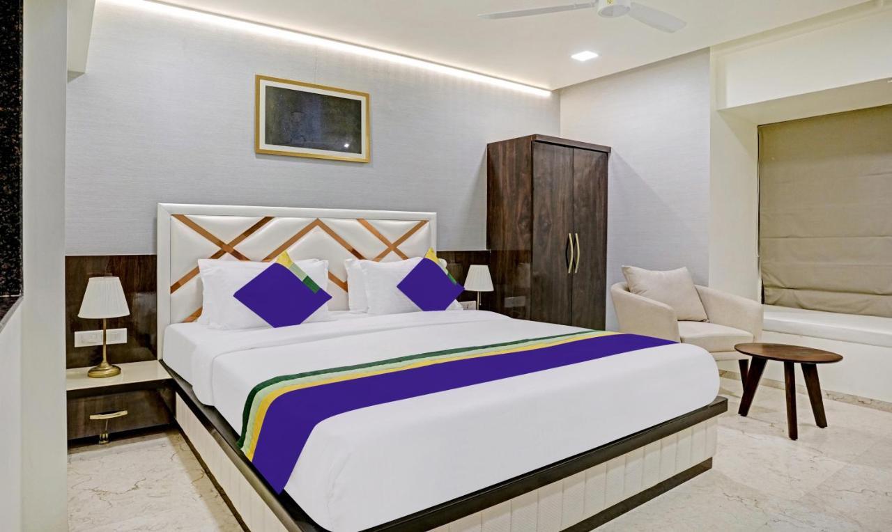 Treebo Premium Golden Bliss Trimurti Nagar Square Nagpur Extérieur photo